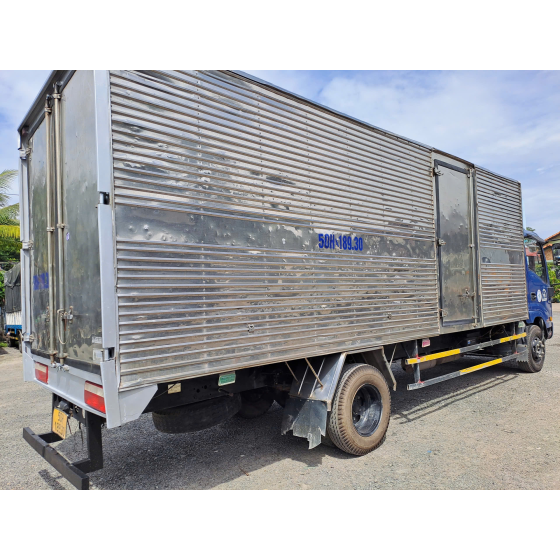 VEAM đời 2022  Tải 1.8 tấn thùng kín 6m