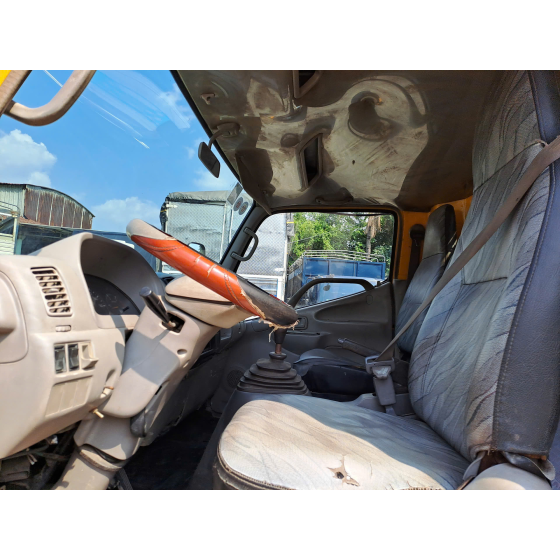 Hino tải 3 tấn, thùng 5m3