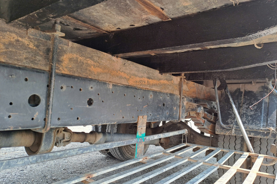 Hino tải 3 tấn, thùng 5m3